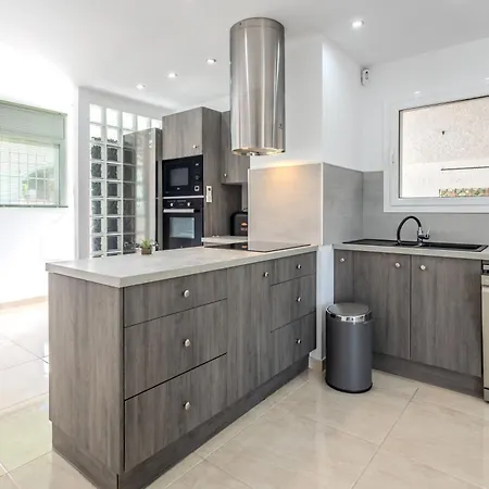 Anna Платжа-д'Ару