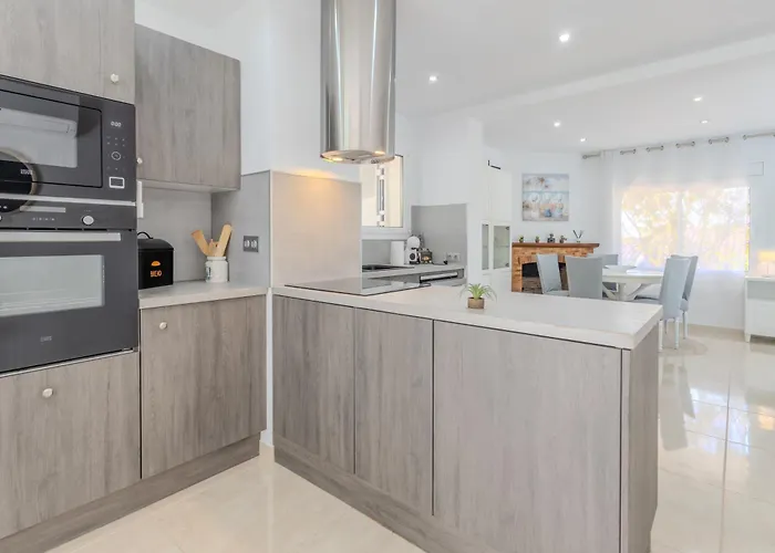 ヴィラ Anna プラヤ・デアロ